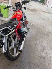 سيفان موديل ٢٣ دراجة متروكة ٣ شهور وتاير نازل السعر ٢٥٠ الرقم :0775767...