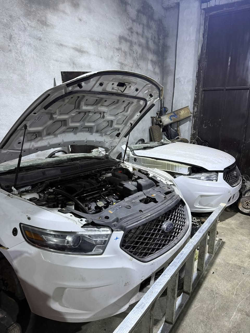 فورد، كل قطع غيار فورد موديل الحديث و القديم من اغلب انواع و موديلات فورد بانواع جوده الآن متوفر من جيهاني ئەمریکی
واتس اب  ***********
Ford taurus 2011+2019 أشياء
