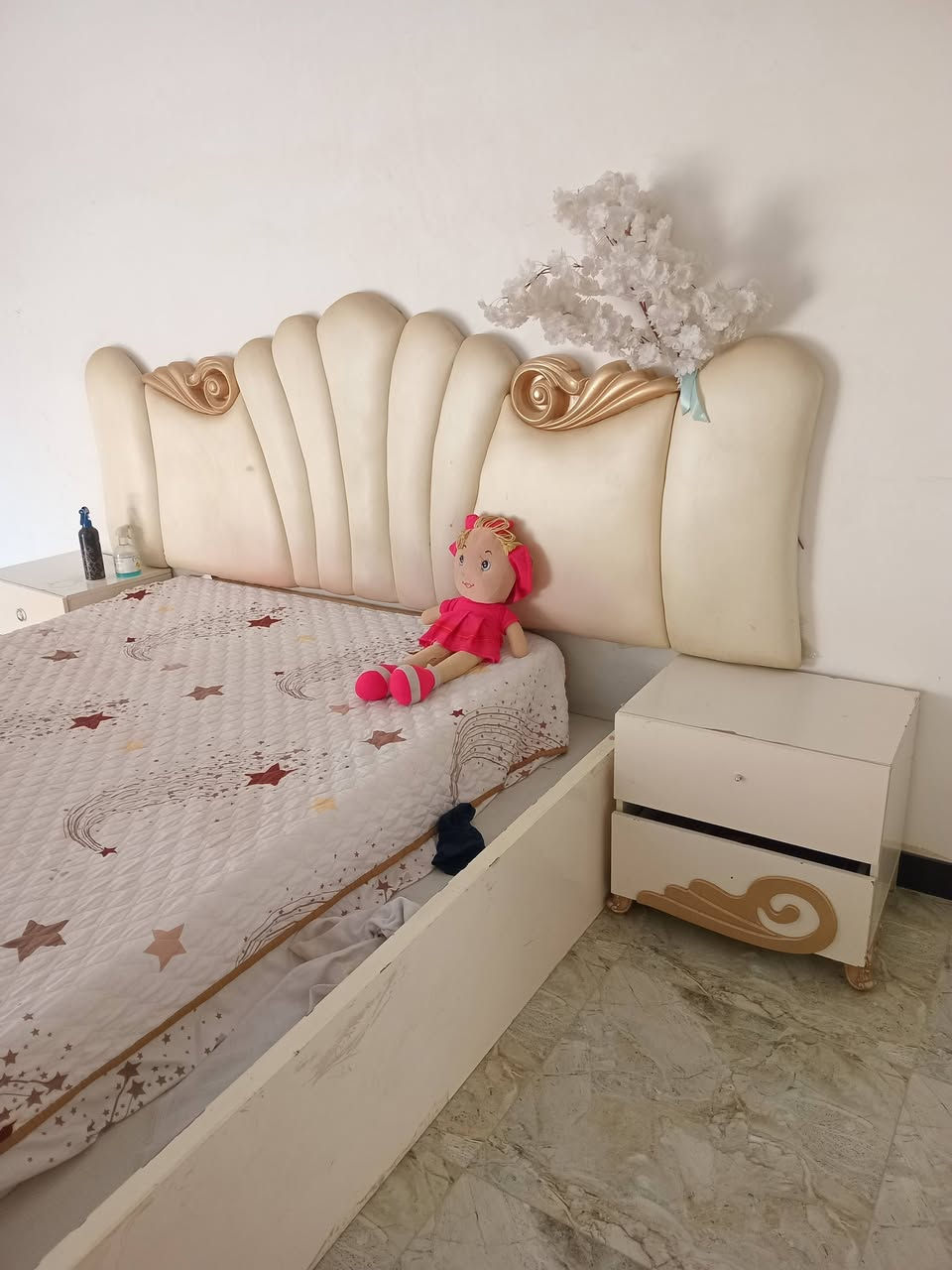 غرفه تركي درجه اولى ٦ قطع فول نضافه 
سعر ٢٠٠ بيها مجال 
عنوان بغداد الحبيبيه


**إذا كنت صاحب هذا الإعلان وتريد حذفه لأي سبب، رجاءا أرسل رسالة إلى الدعم الفني**