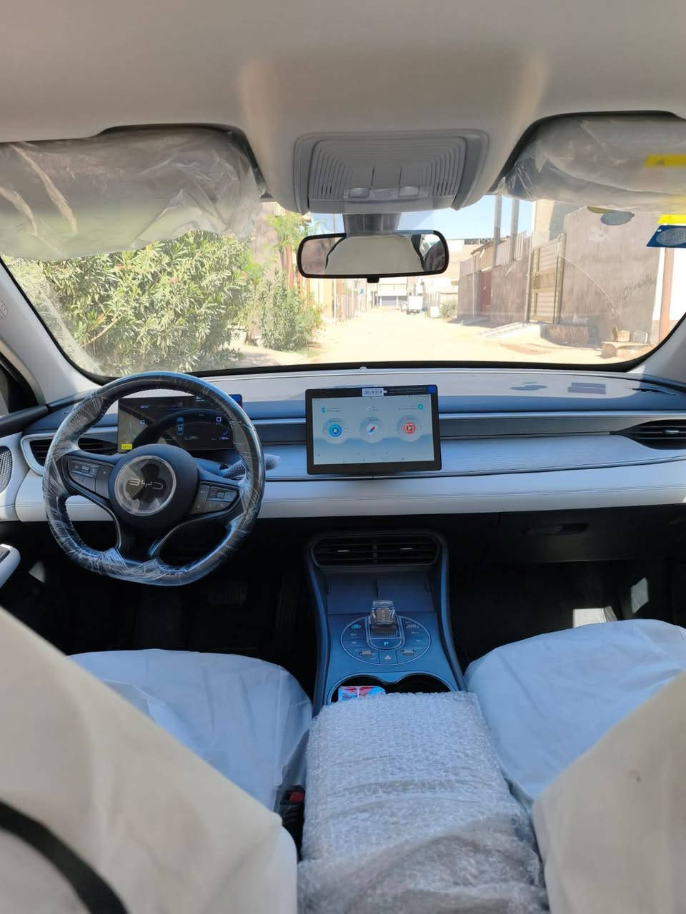 بي وادي صيل فايف 2025 ماشيه الف زيرو رقم بصره السياره حره بسمه تحويل ثاني يوم السعر 130 وبيهه مجال مكلف بل نشر *********** البصرة
