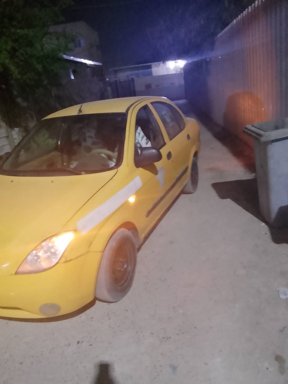 سياره طيبه موديل 15 سياره بلاديه ماكو قياس سياره خير من الله حدادياتها صدرها بس محركها بخيط تبخير رقمها بغداد شرط التحويل سياره عليها غرامه الغرامه على المشتري السعر 15 ورقه قفلها سياره تبريد شغال حدادياتها خير من الله رقم العنوان بغداد زعفرانيه ***********
