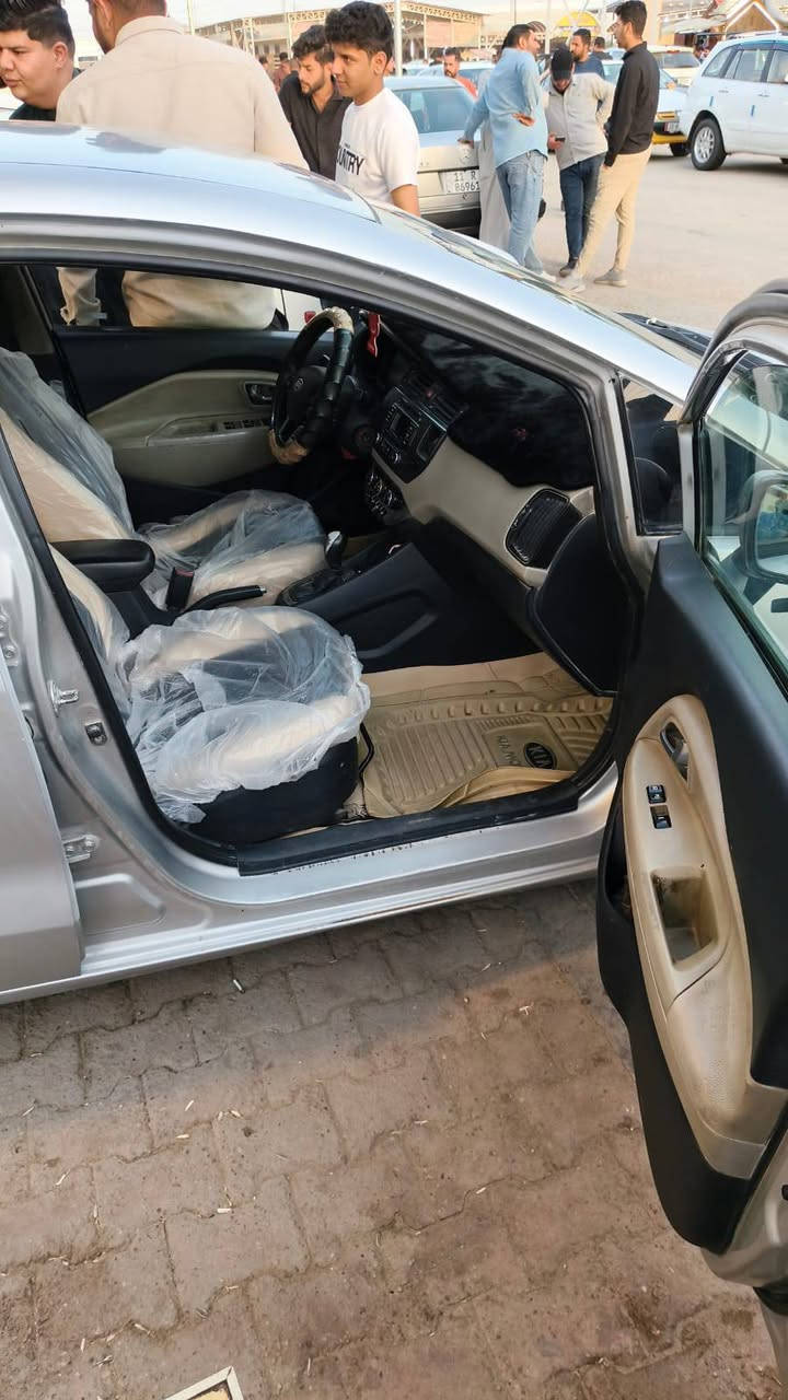 السلام عليكم ريو محرك بي بخار السيارة بيه صبغ ابيع على وضعه سعرها 70وبيها مجال لاتصال ***********
