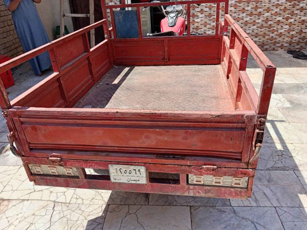 سلام عليكم 
ستوته سلطان للبيع مكفوله كهربائيات شغاله ما مفتوح برغي بيها ارقام وسنويه بأسمي للأستفسار الاتصال على الرقم الأتي 
***********
