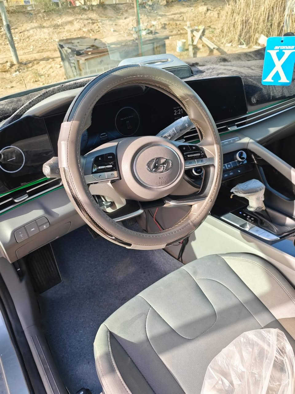 ا
لسلام عليكم النترا موديل ٢٣ وارد امريكي مواصفات محرك دوش ٢٠٠٠ بصمة تشغيل عن بعد ابواب بصمة شاشة كبيرة متصل سايد بريك كهربائي دگمة كشنات تدفئة حساس امامي خلفي تحكم ستيرن مانع انزلاق تثبيت سرعه ماشية 47 سيارة باسمي صور الحادث داخل المنشور للاستفسار اتصل ***********
