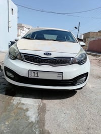 كيا ريو موديل 16  ادوات كصه جنطه والباقي كفاله جديده بلكارتون متوم طبق...