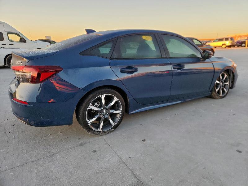 السلام عليكم هوندا سيفك 2025 هايبرد مواصفات تورنك فول الفول بدون حادث ولاشاصي موعد وصول الى جبل علي الامارات بعد اسبوع تريد ادخله على كردستان او بغداد بكيفك ماشيه 28 الف مايل  السعر على وضعه 145  ورقه للاستفسار ***********
