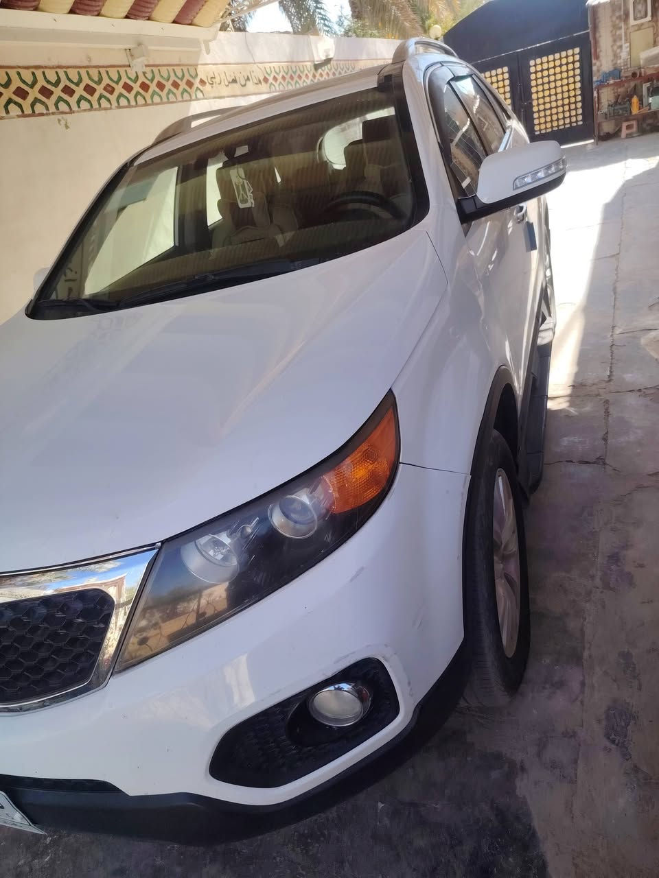 السلام عليكم 
سورنتو للبيع 7 راكب خليجي موديل 2011 فول موصفات مكينه 6 مكفوله كفاله عامه من الصبغ بيه بارد جوه الرقم وبارد گد شبر باب السايق  رقم 📱 بغداد بأسمي تحويل مباشر السعر155 وبيه مجال بصيط للشراي
*********** المكان ناحيه البغدادي قريه الدولاب
