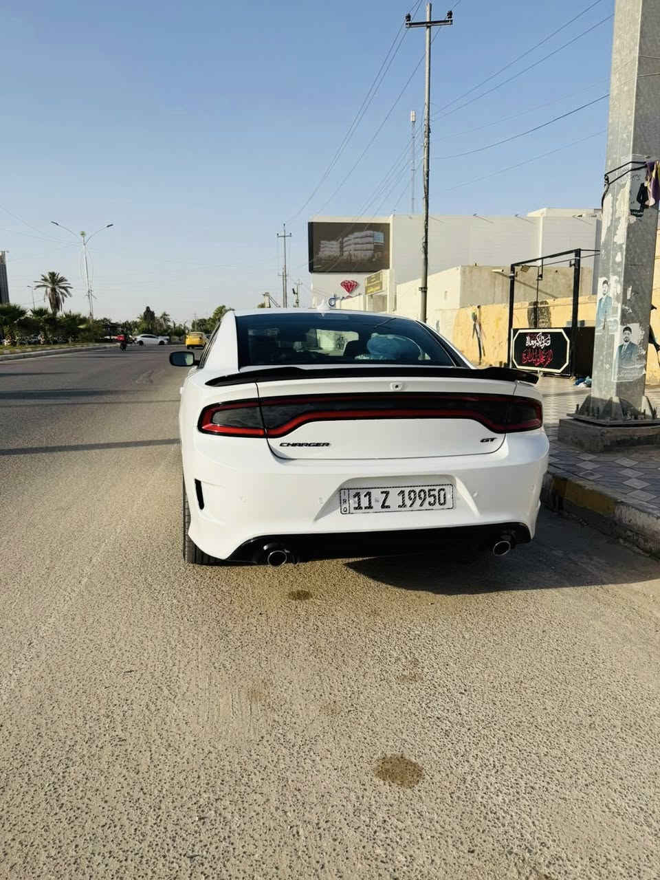 السلام عليكم / جارجر للبيع موديل 2019 / نوع GT / رقم بغداد سياره بأسمي / ماشيه 75 / محرك 3600 / سعر  210  / سياره حلوه ونضيفه مالت جناي ابد مامتعبه بيه جاملغ وبنيد فقط  صور الحادث مرفق بالمنشور مكان سياره الناصريه مركز  للاستفسار  ***********
