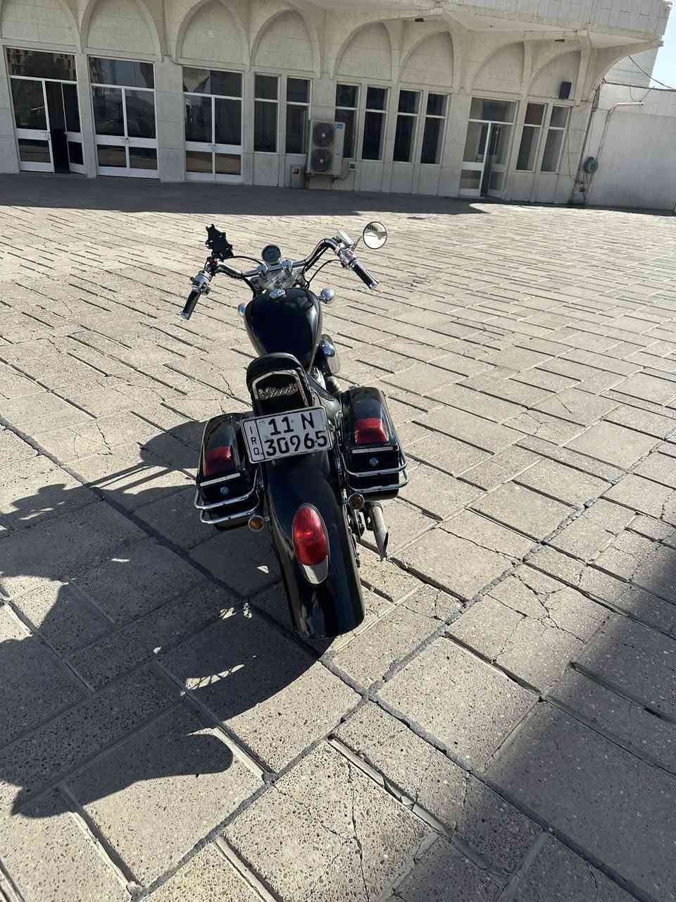 هوندا ستد رقم بغداد 
محرك 400cc
مكاني جميلة قرب جامع العقيله زينب 
للاستفسار:***********
