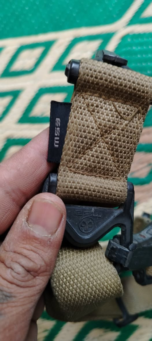 حمالة M4 ام فور اصلية سعرة 20الف
عنوان مدينة الصدر نهاية شارع الارفلي 
رقم هاتف📞 ***********
رقم هاتف📞 ***********
