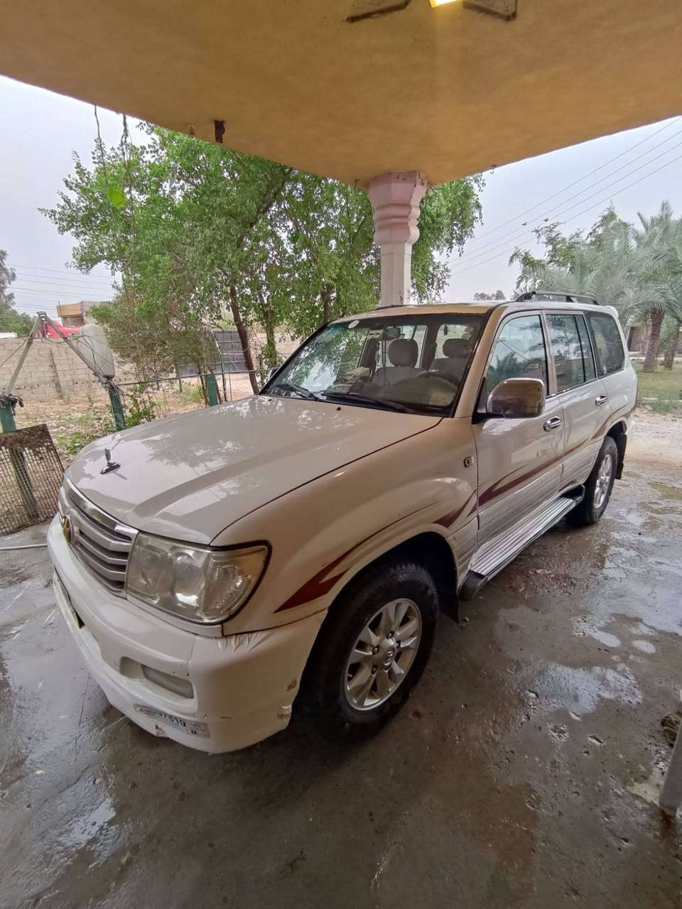 سلام عليكم لاندكروز للبيع
موديل 2000 محرك 6 سلندر كير عادي 
تبريد شغال حدادية 100/100
رقم بغداد بسمي مكاني بغداد /رقمي ***********
