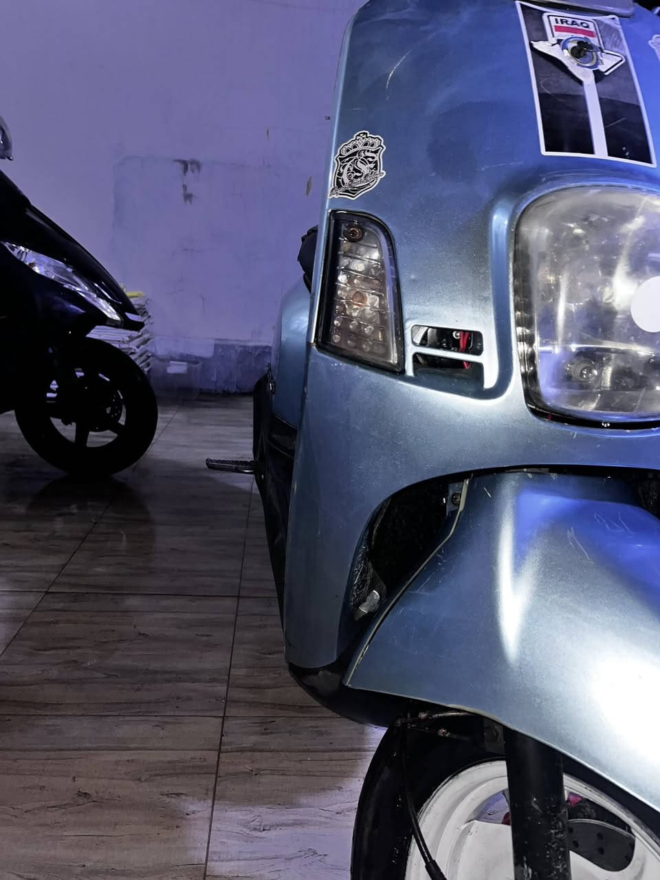 سلام عليكم دراجه بوليس للبيع نضيفه من كشر من مكينه دراجه هندر سلف شغالة كهربائيات دراجه نضيفه ومرتبه كفرات مختمه ختم واحد مكينه مختمه سوادات دراجه خير من الله دراجه نضيفه صارلها 2 شهر نازله رمبه سعر خاص متواجد واتساب وماسنجر *********** مكان ديالى بعقوبه المفرق .
