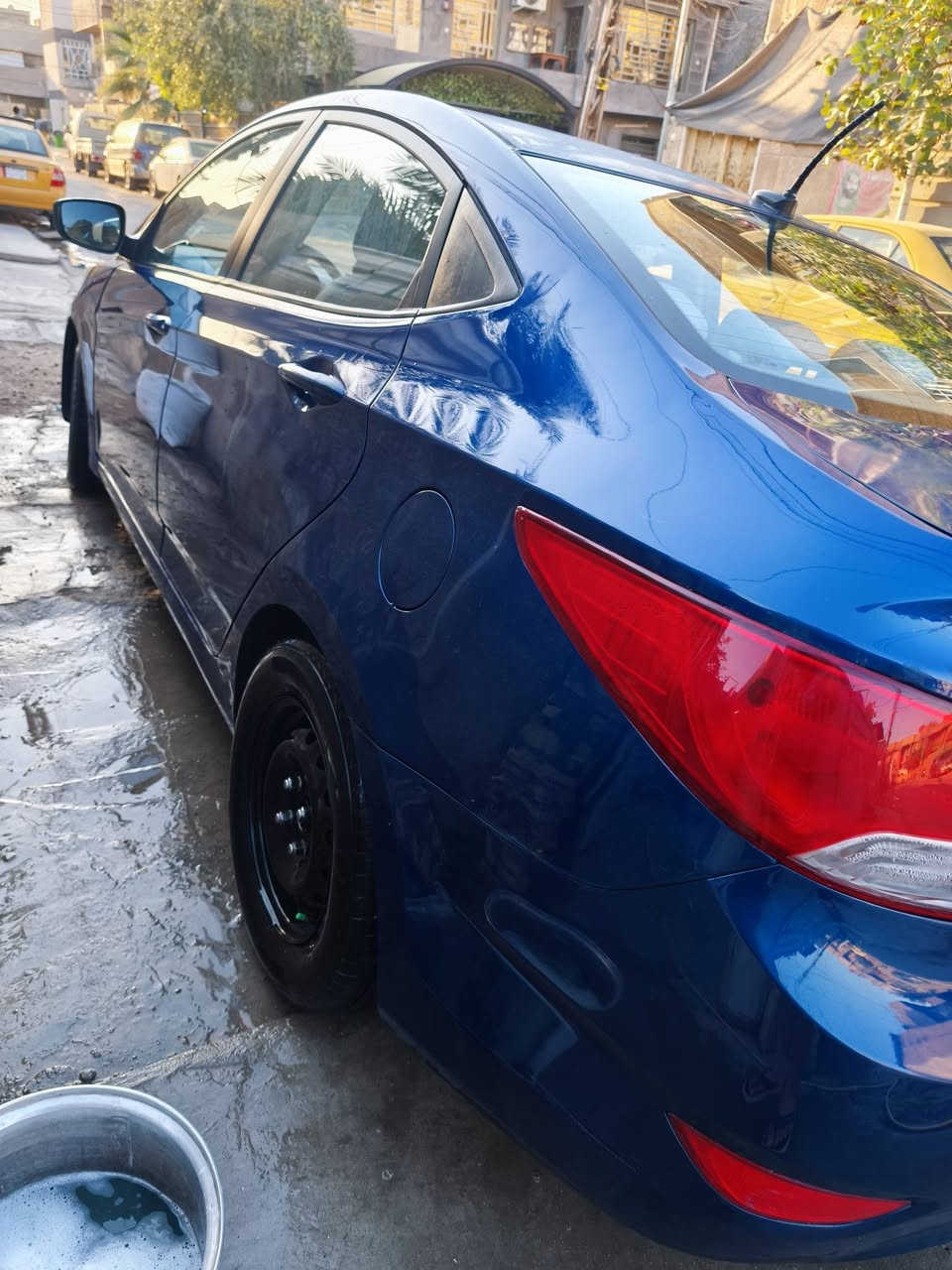 سلام عليكم اكسنت موديل 2016 امريكي حادثها جاملغ خلفي بسيط سيارة قطرة صبغ ما بيها كدامك نضيفة  تخم تاير  رقمها بغداد انكليزي  سعرها 82)متواجد واتساب ..***********
