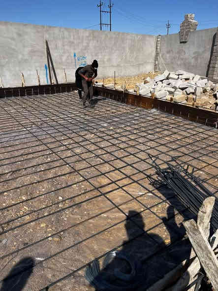 استمرار العمل في مشروع معمل العصائر والمياه الصحية في مدينة تلكيف - الموصل
نصب الاعمدة الحديدية للجملونات مع اعمال تسليح رفت بناية الادارة الخاصة بالمعمل
مكتب الرواد الهندسي 
موصل - حي النور
للتواصل الاتصال بالارقام
***********
***********
***********
