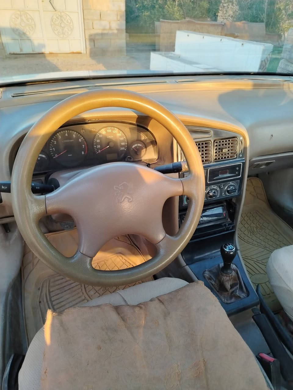 بيجو  ٤٠٥ موديل ٢٠١٠ رقم جديد بسمي. هزة جديدة  مكينة وكير. شرط. كشرة مكفول من الضربة  القوية  رقم قادسية   مكاني الدوانية الحمزة الشرقي ***********. سعر. ٢٨.وبية مجال
