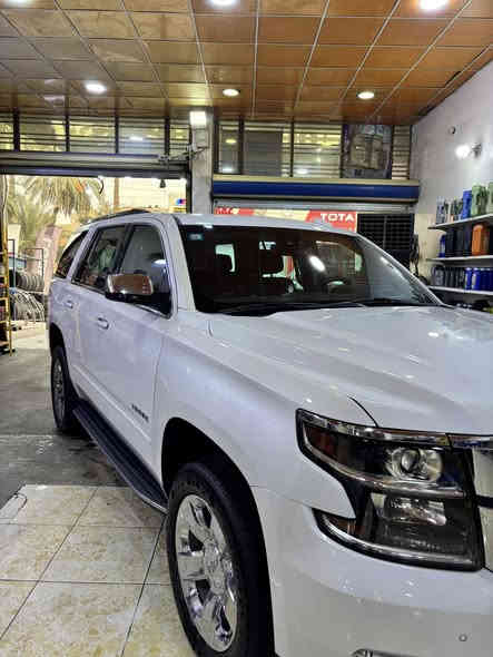 تاهو 2020 بريمير ، وكالة المنصور ، مواصفات البريمير معروفة ، ماشية ٥٥ الف كيلو ، البچم مغلف PPF, والدعامية الخلفية ، الفضل لله السيارة خير من الله تبارك الله ، السعر ٤٥الف / السيارة في بغداد جانب الكرخ .. تحياتي واحترامي 
***********
