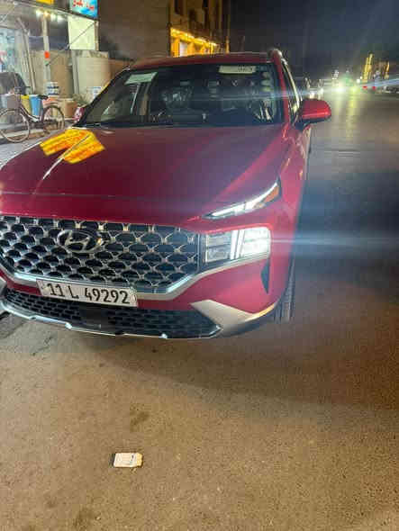 سلام عليكم هيونداي سنتافيا موديل 23 وارد امريكي رقم بغداد محرك 2500 
 تدفئه كشنات قياده ثاتيه تحديد مسار كشن 3 وضعيات باقي مواصفات معروفه حادثها سطحي جاملغ وبنيد  صور حادث وباقي تفاصيل كلها ذاكرها بلصور سعرها 21 وبيها مجال رقم بغداد باسمي  مكاني بغداد المنصور ***********
