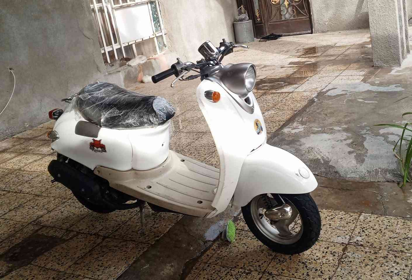 السلام عليكم 
دراجه عبد الحليم كهربائيات كلها شغال مكينه ممفتوح كابرتا بلادي دراجه مابيها اي عيب 
السعر /215 بيها مجال بسيط ❤️
 *********** . فقط واتساب
