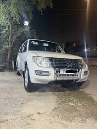 السلام عليّكم باجيرو موديل 2015 حفتور كفاله عامه ماشيه 190 حقيقي السعر...