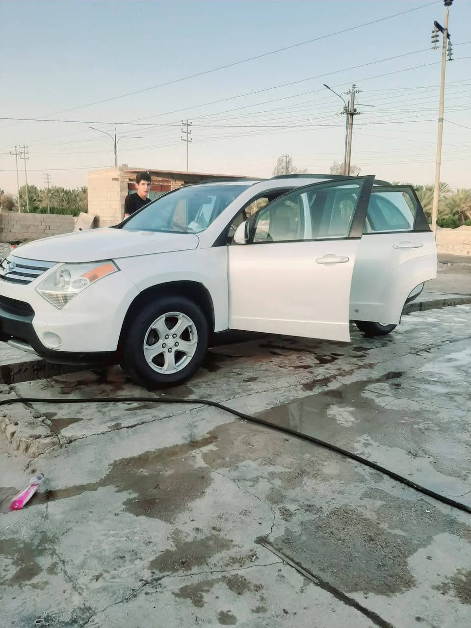 ساوزكي ياباني موديل 2008 سبعه راكب ٣ قطع تبريد شغال 
رقم ديالى سنويه نافذ حداديه جديده تخم تاير 
كشنات جلد فتحه بلسقف كشن كهرباء تحكم ستيرن جهتين 
محور كامري وبيه كازكيت حالين فقط كازكيت كفاله صبغ وضربه 
العنوان ميسان قلعه صالح 
بيع ومراوس حسب القلعه
سعر 50 وبيه مجال
موبايل ***********
موبايل ***********
