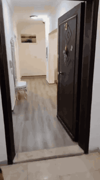 شقه 148م 
غرفتين وصاله مفروشه كامل للبيع 
فرصه للسكن أو الاستثمار 
***********
***********
