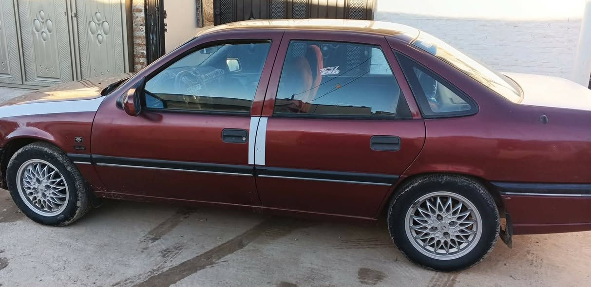 سەرەتا بەناوی خوای گەورە.
جۆری سەیارە .  ئۆپڵ ڤیکترا     . مۆدێل ٩٣. مەکینە ٢٠.  بیلاد گێر عادی سەیارەکە یەک پارچە  پەمپ لەسەر ساخی بێدەعم سەنەوی تا  نزیک ٢٠٣١ تازەیە . سەیارەکە بەناوی خۆمەوە چوار دەستی کردوە لەسەر دەقی شەریکە بەشەر تی سۆنەری  یەک پارچەیەکی پەمپە بۆ کاڵ بونەوە   مەکینەی بیلاد شەریکە  نە گۆڕاوە بەشەر ت سەد فیتەر قەترە خایسی نیە...

***********
شوێن سلێمانی 
***********
