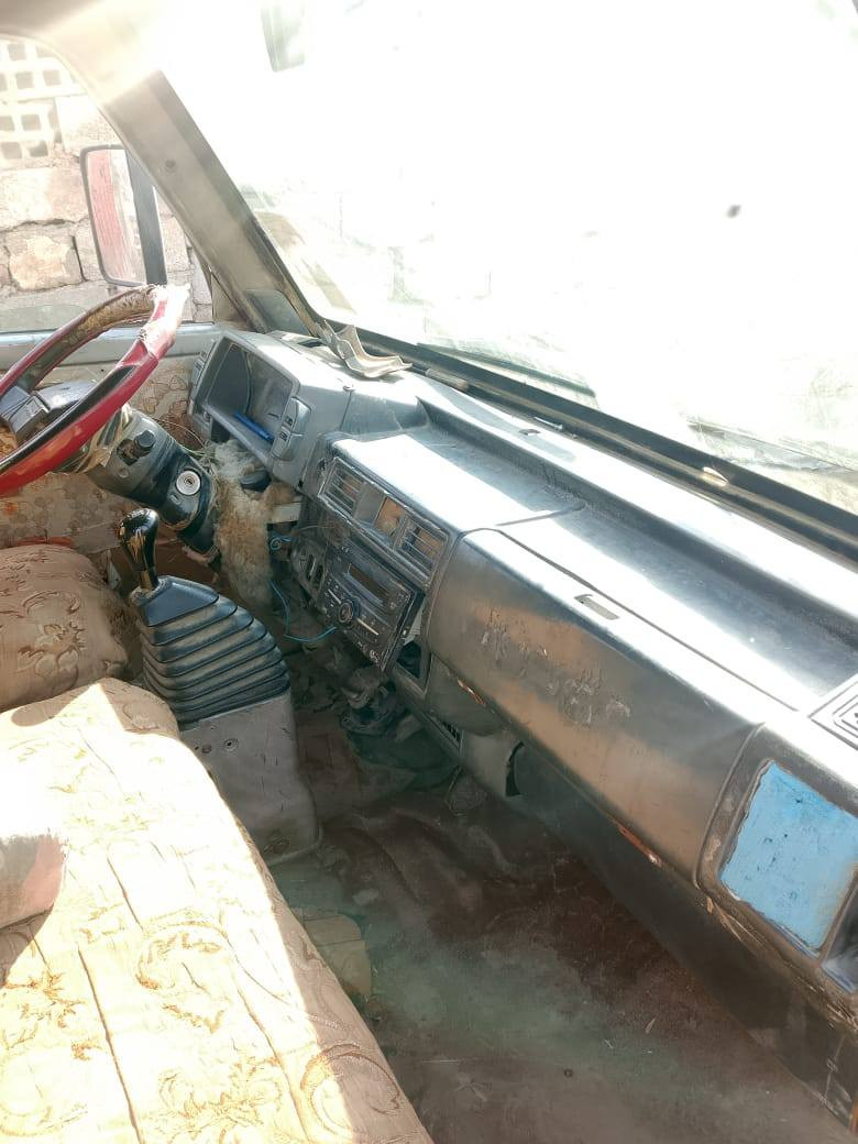 سلام عليكم سياره للبيع بسته موديل 92محرك وكير واكسل   مكفولات ماندل راعيه سعر 16وبيه   ***********
