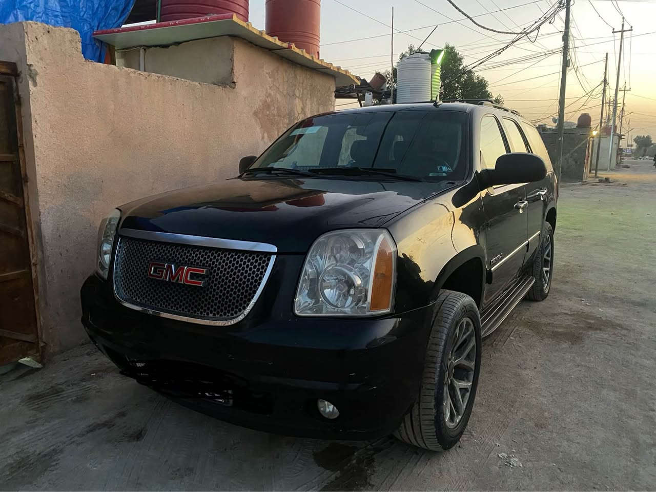جي ام سي مديل ٢٠١٢ اسود 
تسجيل جديد واصل إلى دفع الكمرك
جاهزه من كل شي حدادية تبريد 
 باقي تفاصيل اتصل على رقم ***********
سعر110 البصرة, العراق
