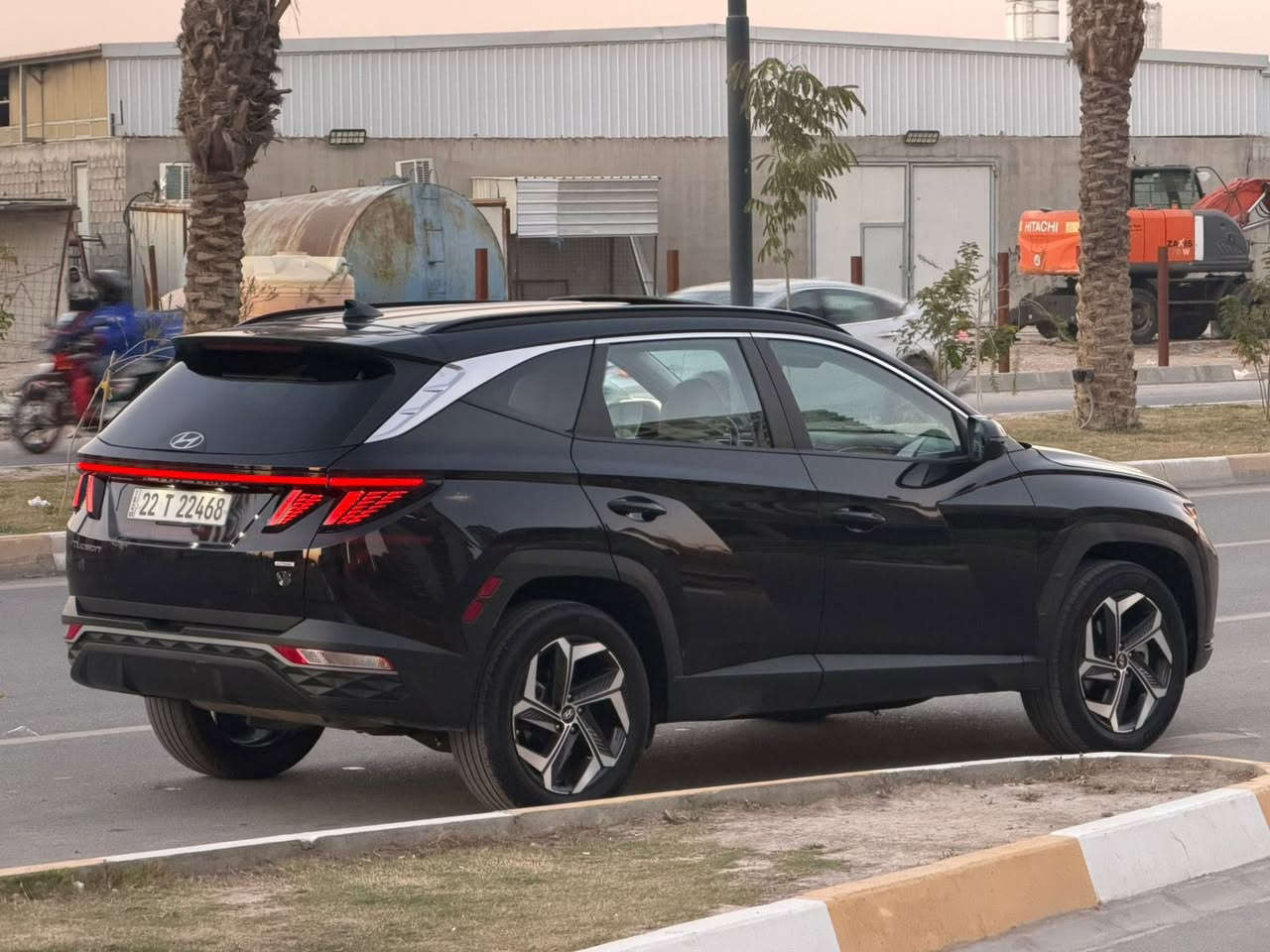 السلام عليكم
( للبيع فقط)  
توسان موديل 2024 وارد امريكي فول SEl
دخول وترقيم جديد ( رقم اربيل ) 
( حادثها صبغ شي بسيط حافة البنيد حافة الجاملغ ) فقط بدون تبديل اي قطعة
الموصفات فول واذكر جزء منها 
🔹فتحة سقف سلايت  
🔹كشنات جلد بالكامل + تدفئه
🔹كشن السائق كهرباء + هاند بريك بصمه
🔹بصمة تشغيل + بصمة ابواب + جنطه كهرباء 
🔹شاشه ايباد كبيره الحجم + تبريد شاشه
🔹محرك 2500 + انظمة متعدده للقياده
🔹تدفئة مقود + فول رادار 360 درجه
🔹اشاير بالمري + نقاط عمياء 
🔹ماشيه 33   
مكاني بغداد حي الجهاد الاطباء 
واتساب او الاتصال
***********   🔹
سعرها 198  ورقة
