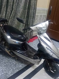 دراجه ماكس  مضلع  نوزل موديل 2010 شغاله نكره سلف  ختم كفرات ول سوادات ...