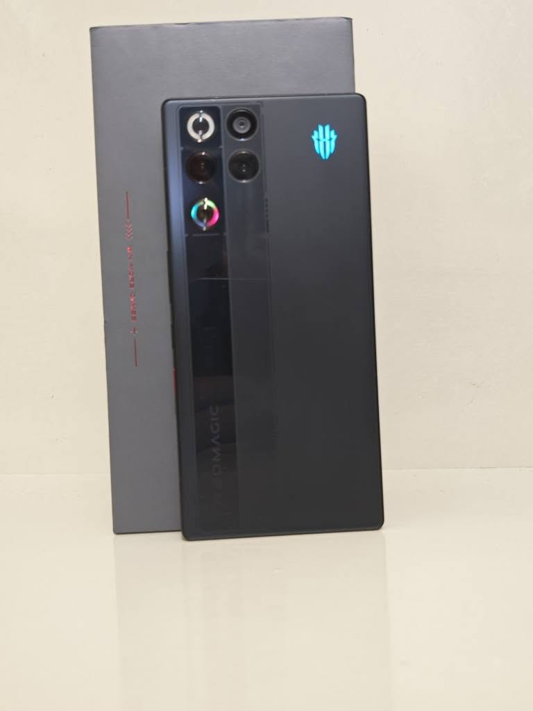 للبيع جهاز رد ماجك 11برو غراض كامله الجهاز مستعمل اسبوع اخو الجديد شخط مابي مكفول من كلشي سعره 900 مكاني كربلاء للتواصل على الرقم ***********////***********
توصيل اكو جميع المحافضات كربلاء, العراق
