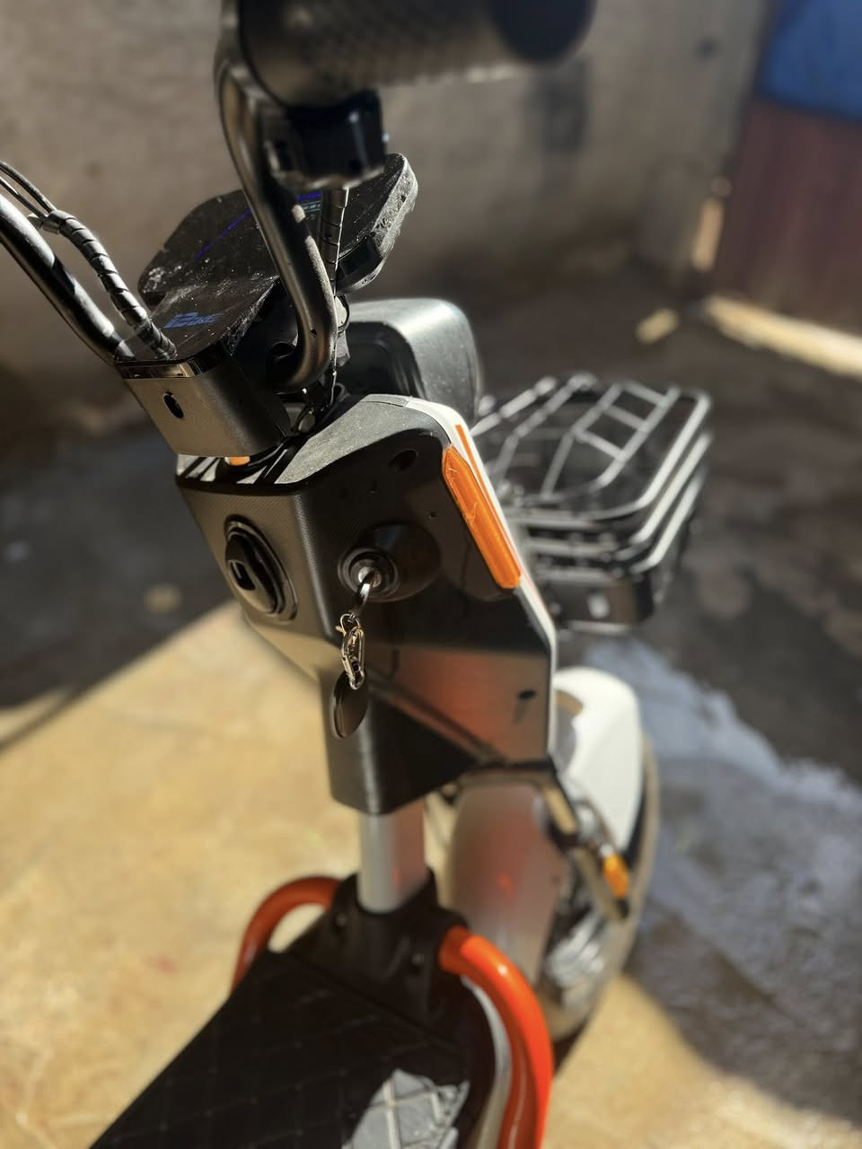 سلام عليكم دراجه للبيع جديده جديده هايبرد ماشيا240حلوه حلوه صار سبوع من اخذته  سعره مناسب جده 450الف وبيه مجال قليل رقم التلفون *********** الخاص مفتوح الله شاهد سعره من اشتريته 625الف
