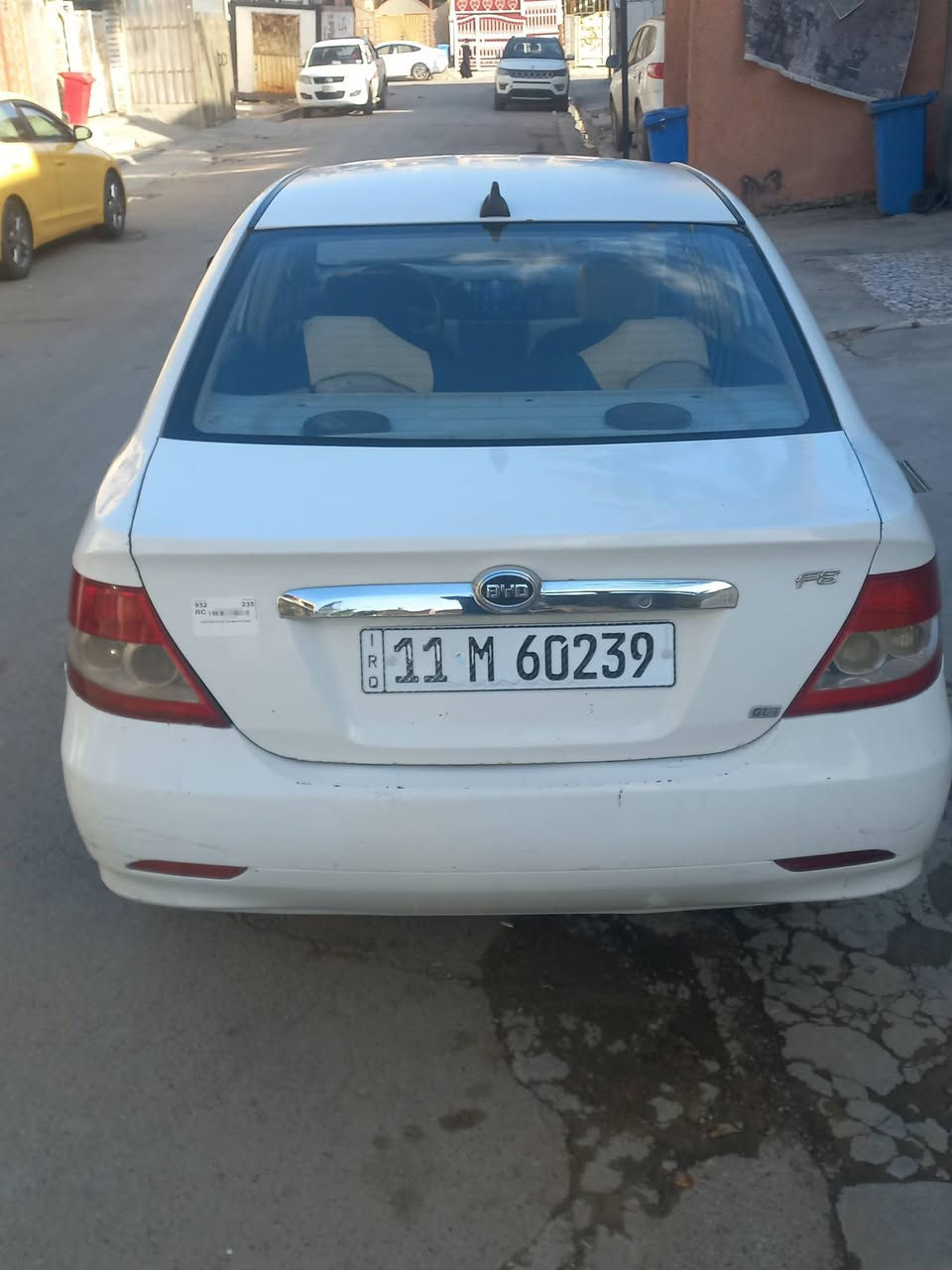 بيوايدي ٢٠١٢ جاهزة تبريد تدفه شغال محرك وكير لوك بيه جاملغ خلفي صبغ السعر ٥٢ سنتر ريمونت شغال مكاني بغداد الشعب ***********
