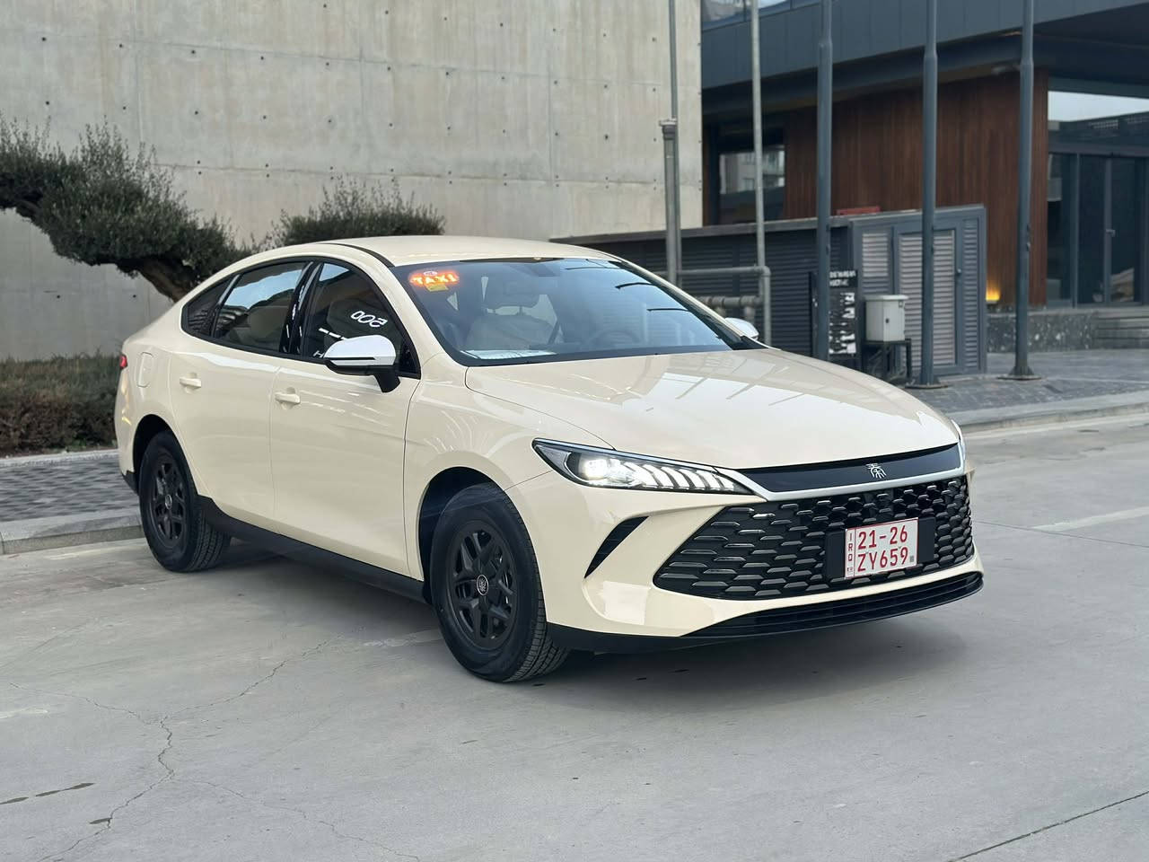 BWD  qwen plas 2025

2,100 km   
ناوزەرد 
بۆیاخ تەنک 
تازە کراوە بە تەکسی  بۆیاخێکی جوانی بۆ  کراوە 
بە ناویی خۆمانەوەیە  لۆگۆیی بۆ نەکراوە جارێک
ڕەقەمی 13 هەزاری لە سەرە 
کامل ئەشیایی شەریکەیی لەگەڵە 
ناو نیشان : سلێمانی 
کۆتا نرخ  : 162  

***********--*********** السليمانية, العراق
