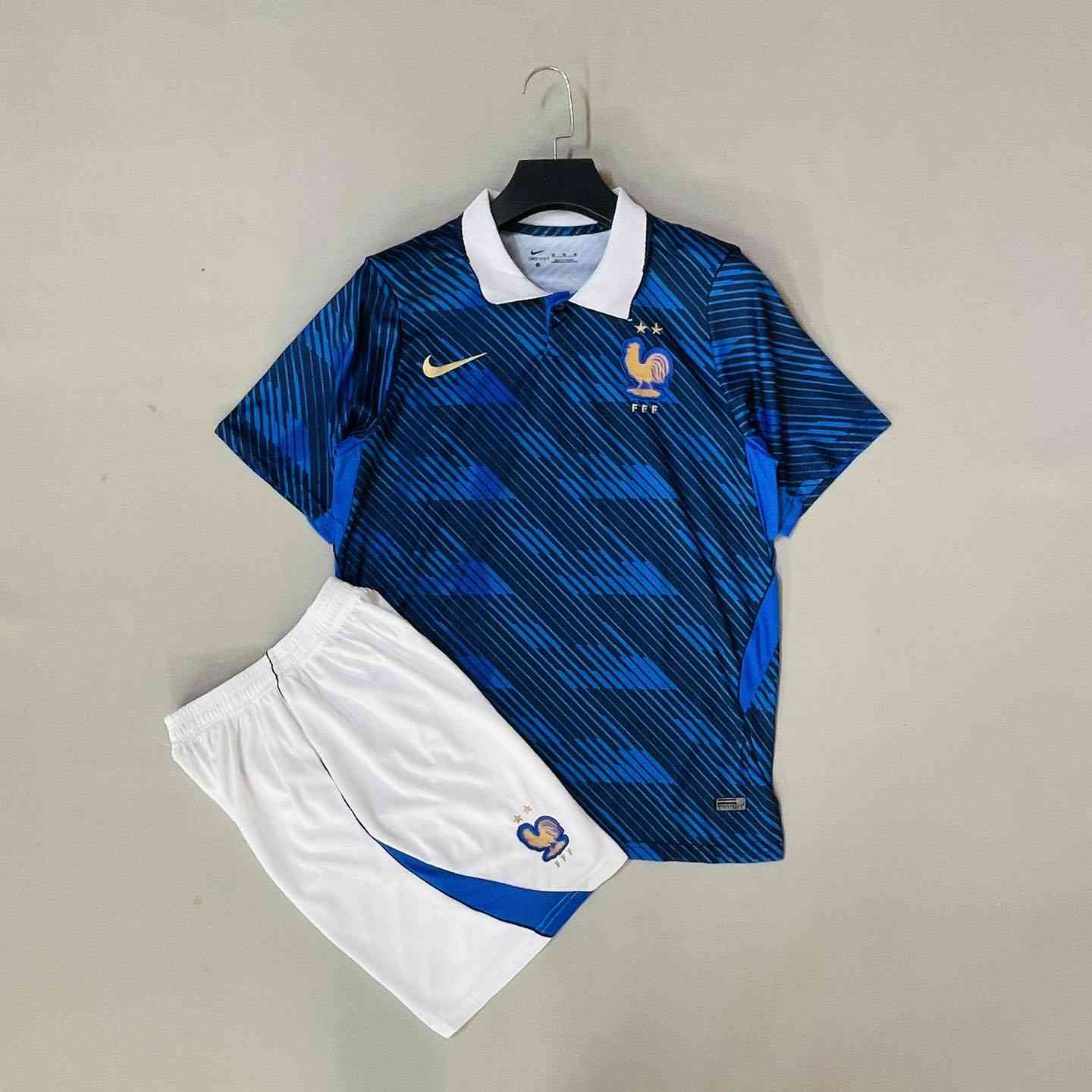 القطعه ب10


**إذا كنت صاحب هذا الإعلان وتريد حذفه لأي سبب، رجاءا أرسل رسالة إلى الدعم الفني**