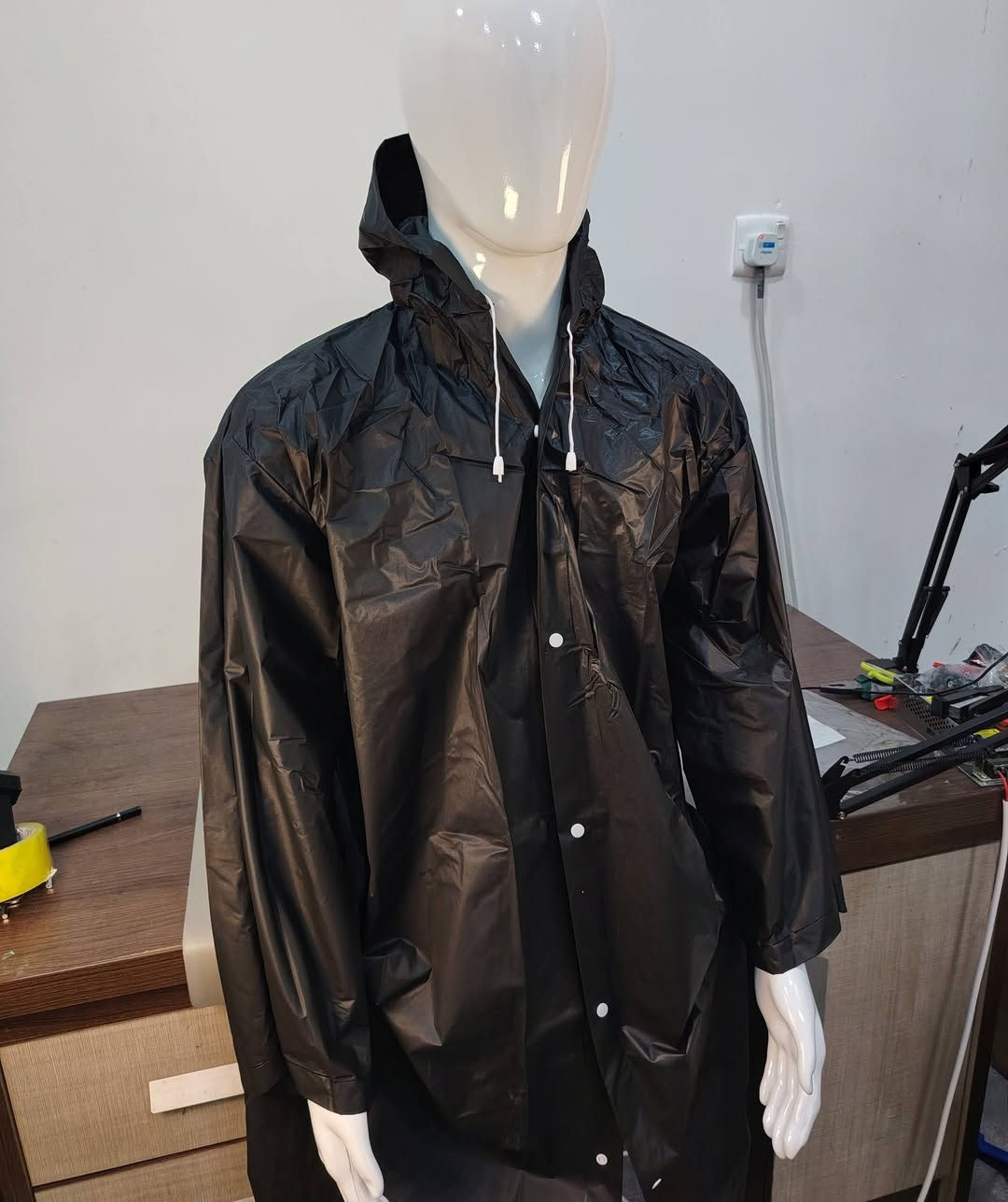 كوت مطري خفيف - ضد المطر 100%

قياس جوكر - تنلبس فوك الملابس

السعر 5 ألف 
بغداد الغزالية يوجد توصيل 5 ألف كل العراق 🇮🇶


**إذا كنت صاحب هذا الإعلان وتريد حذفه لأي سبب، رجاءا أرسل رسالة إلى الدعم الفني**