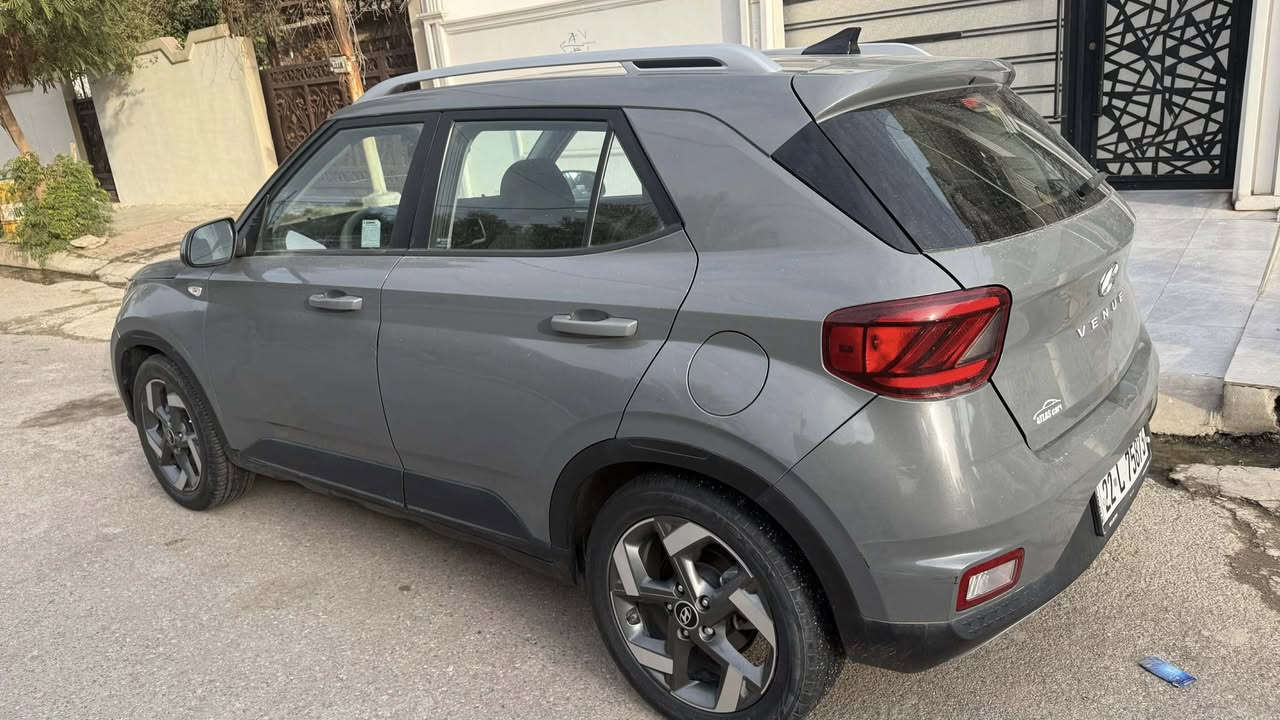 هونداي فينو موديل 2022
موصفات فول اسلايت 
شاشه جبير ويل جبير 
كير محرك شرط 
ماشيه 44 
دفتر بانزين موجود 
تحويل وكاله ثاني يوم 
مكان سياره كركوك الحبيبه (احتفالات )
*********** 
سعر 127 بي مجال ومراوسه حسب القناعه
