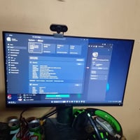 ليفونالسلام عليكم pc البيع مواصفاته بل صوره ويه شاشا حجم 24 سعره 650وب...
