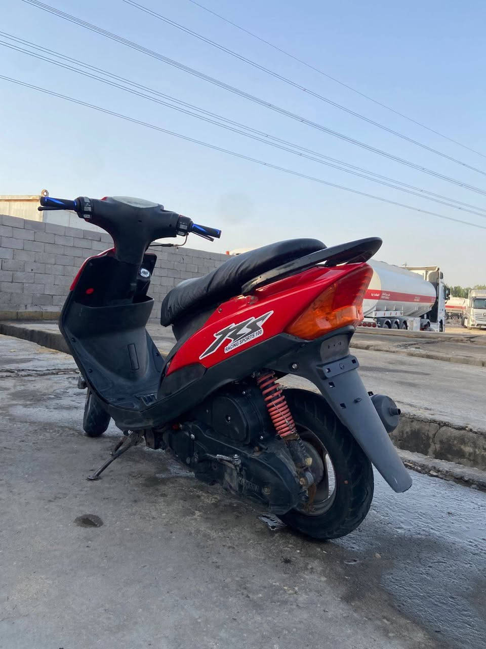 سلام عليكم دراجه ماكس عدل للبيع السعر 400بيه مجال مفتوحه المكان البصره زبير رقم الهاتف ***********بس ويساب
