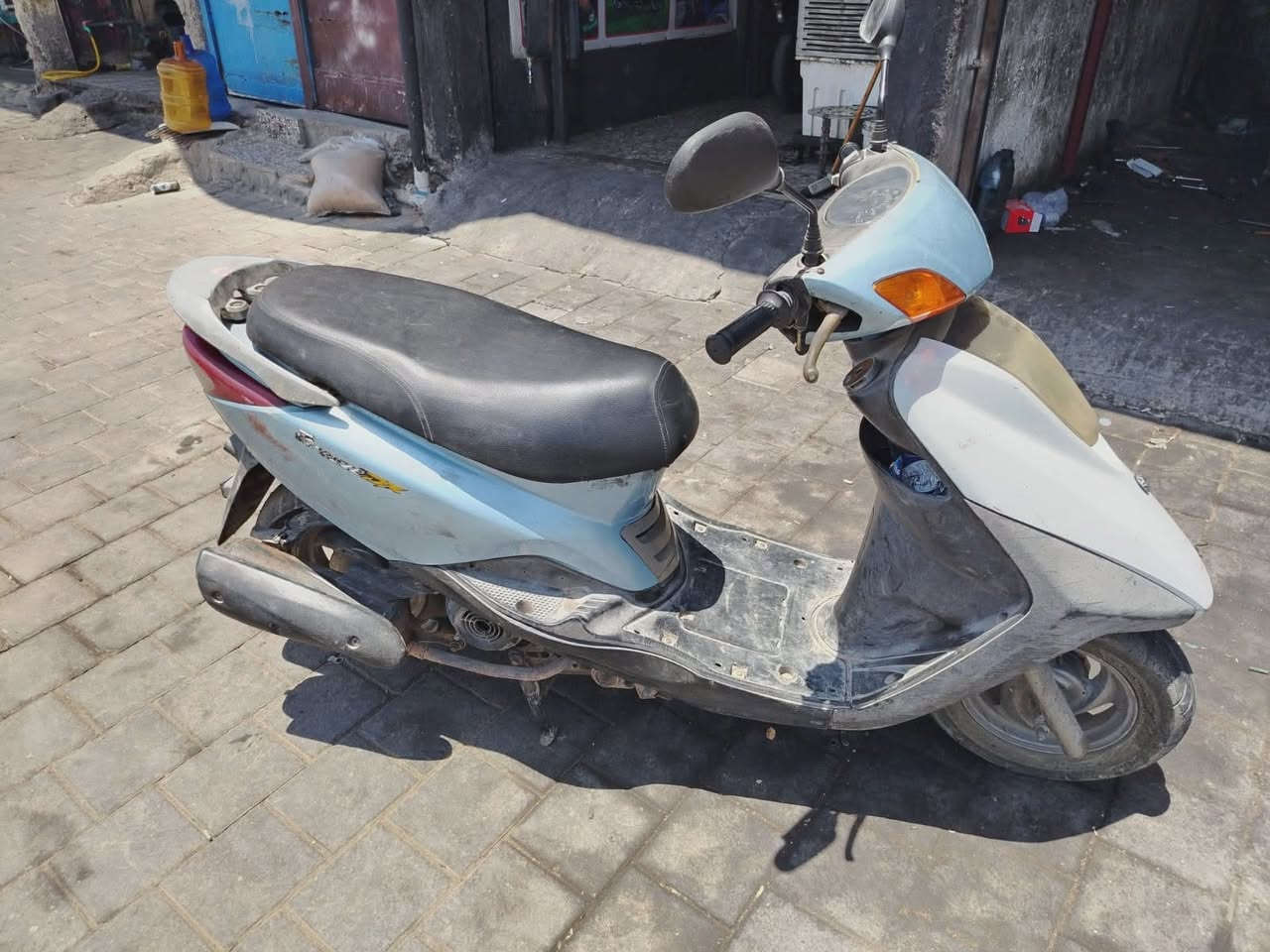 درجة بريز نقص كابريتر سعر 450 وبيه مجال لشراي 
*********** بغداد مدينة الصدر
