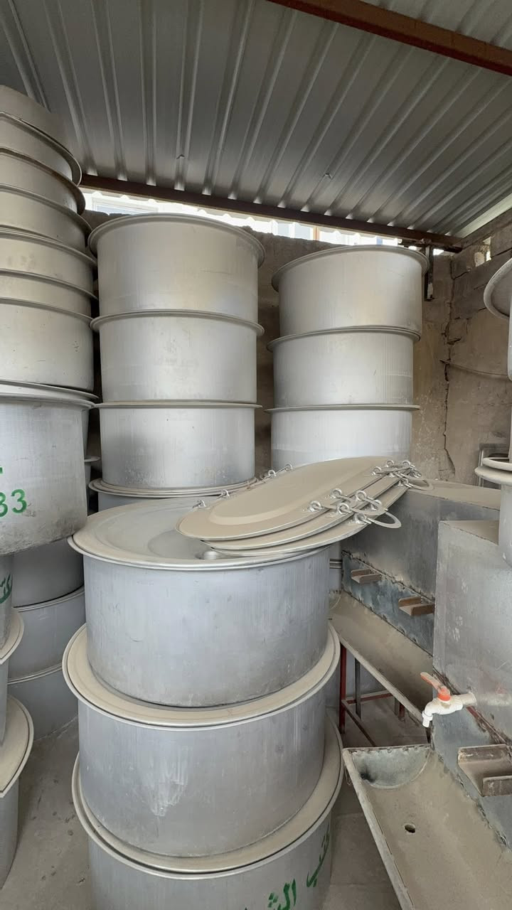 السلام عليكم مكتب مناسبات للبيع غراظ نظيفه مكان المكتب بل الفلوجة ***********
***********وتساب
