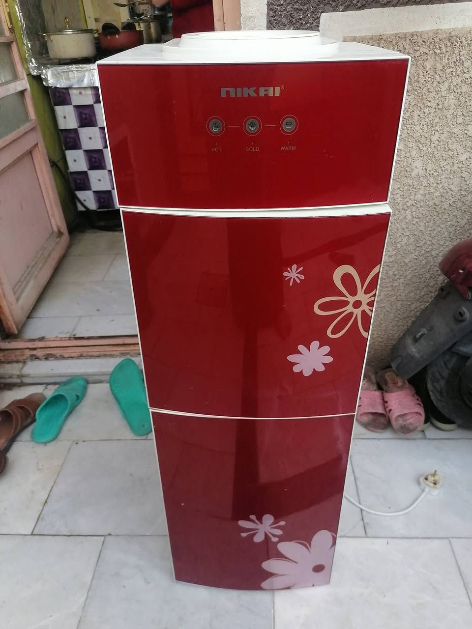 براد ماء حار بارد نضيف للبيع السعر ٥٠ الف المكان كربلاء  ***********
