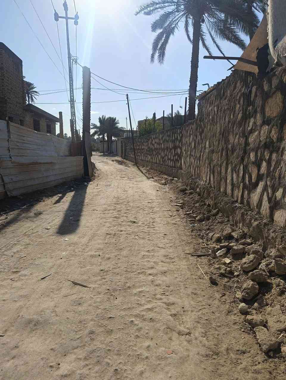 ياالله
اللهم صل على محمد وال محمد

قطعة ارض للبيع مساحة 155 م سند 25 العنوان طويريج مجاور المجسر الجديد تقاطع حي الصناعي شارع ام رواية مقابل الگطع خلف اسالة الماء ال عبلول تبعد عن شارع الجدول 200 متر للاستفسار الاتصال برقم صاحب القطعة  ***********ومراسلة خاص ملاحظة ترهم مراوس اومقدمة واقساط شهرية الله يرزق الجميع
