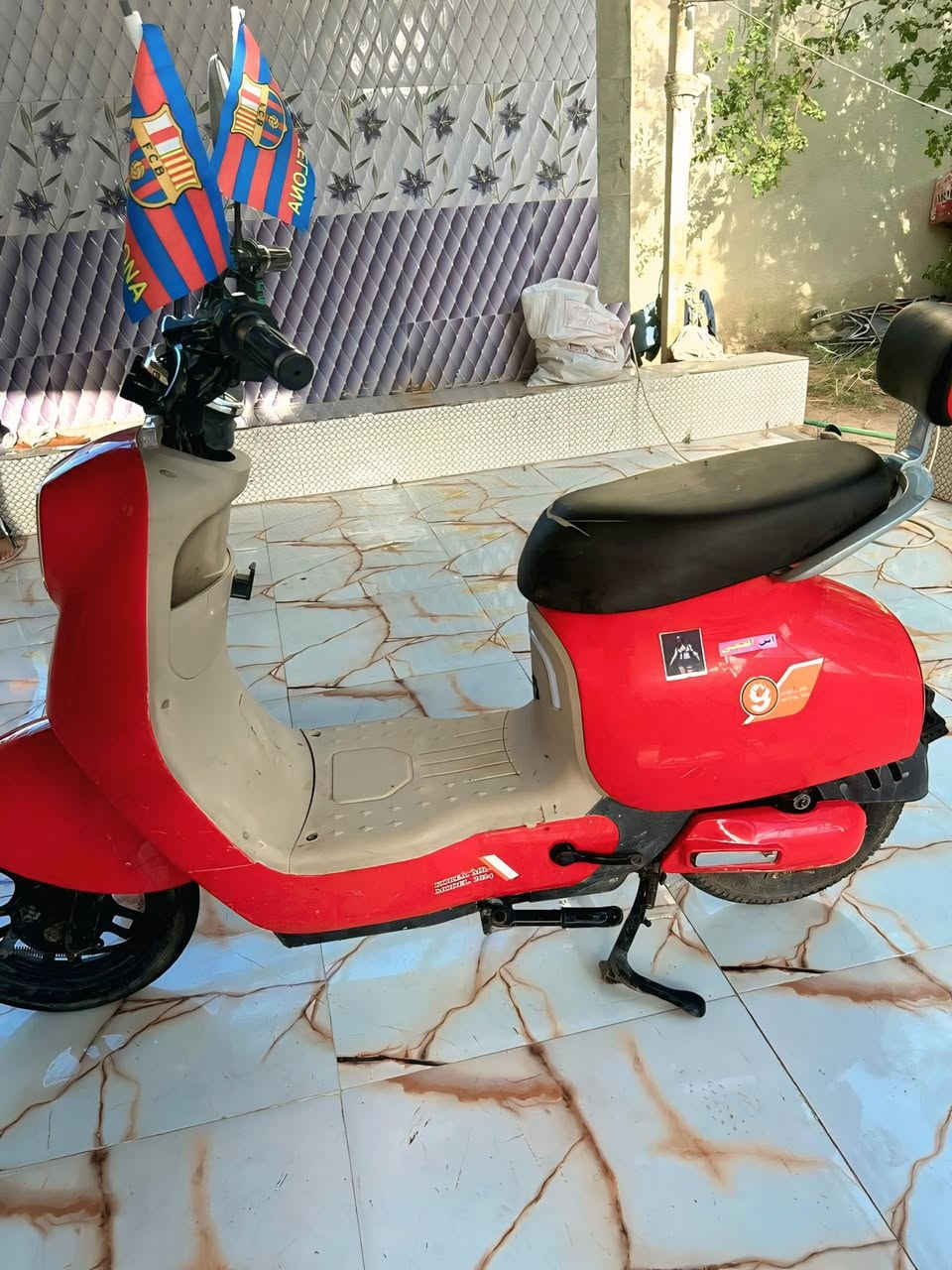 دراجه شحن حجم 20.  سعر 250وبيها مجال العنوان البصره بني منصور الرقم ***********
