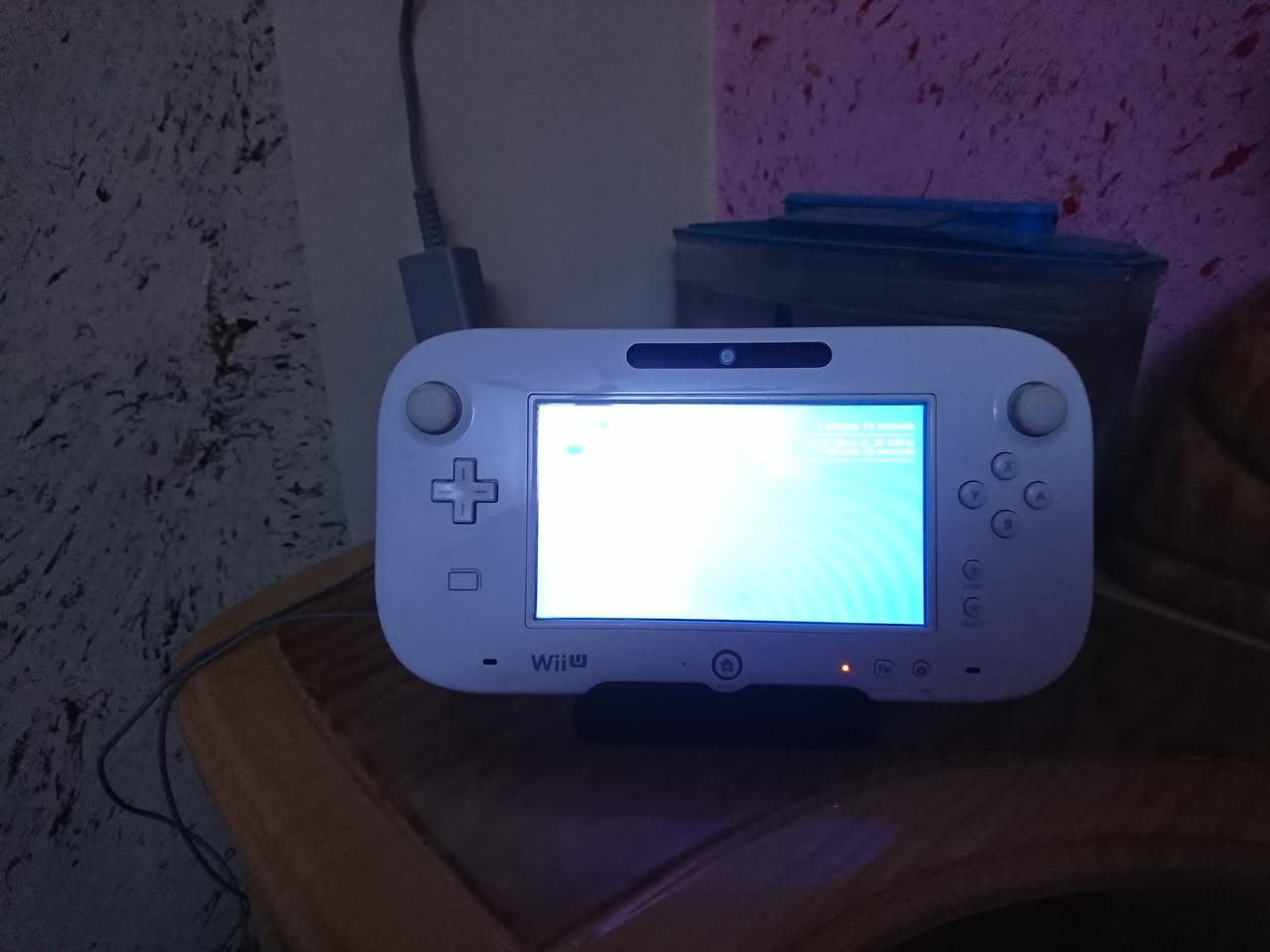 السلام عليكم wiiu لبيع مهكر وكامل السعر 230 جهاز اخو  الجديد رقم الموبايل ***********
