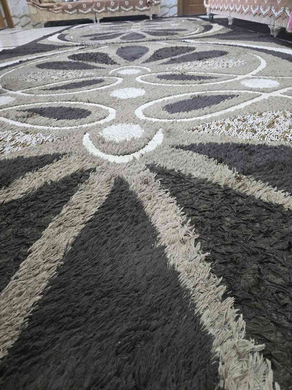 زوالي عدد ٢ ايراني اصلي فرو عالي مستخدم قليل واحده قياسى٣×٦  وثانيه ٣×٥ سعر الواحده ٦٠ الف اتصال على رقم *********** مكان بابل الكفل
