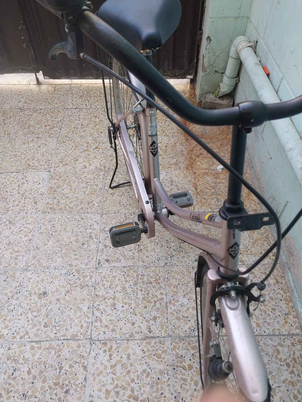 سلام عليكم باسكل لبيع مستعمل قليل سعره ١٠٠ منزله من حاويه مديل 2019 مكان بغداد مدينة ررقمي واساب ***********
