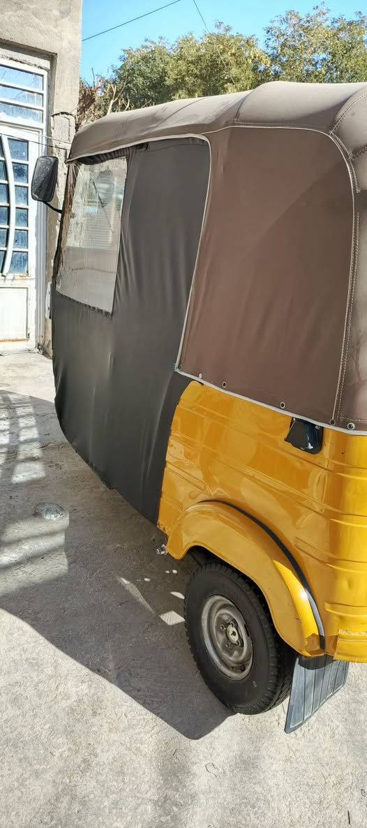 تكتك للبيع سعر 6600مكان كربلاء الحر ***********
