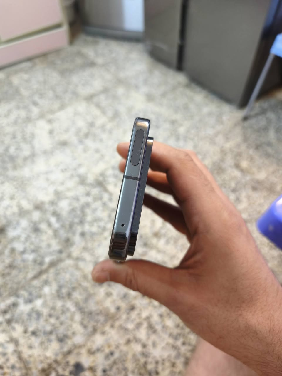 GOOGLE PIXEL 9 PRO XL 
ROM 512 GB 
RAM 16GB 
الجهاز نظافته 100 ولا زلغ 
مبدل شاشة 
حساس المكالمات متوقف و الهرتزية فقط 60 
السعر 575 و مجاله بسيط كلش 
مراوس عادي
المكان بغداد ماعندي توصيل


**إذا كنت صاحب هذا الإعلان وتريد حذفه لأي سبب، رجاءا أرسل رسالة إلى الدعم الفني**