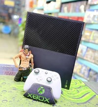 اكس بوكس ون • ١ تيرا • مكتبة ٤٠٠ لعبة